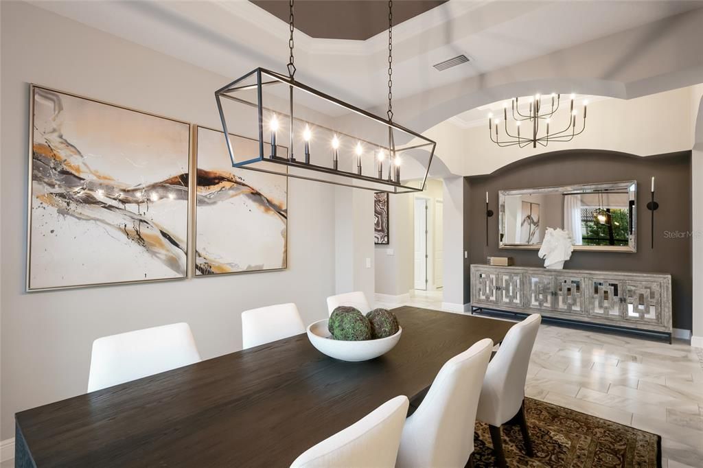 En Venta: $1,495,000 (3 camas, 2 baños, 2551 Pies cuadrados)