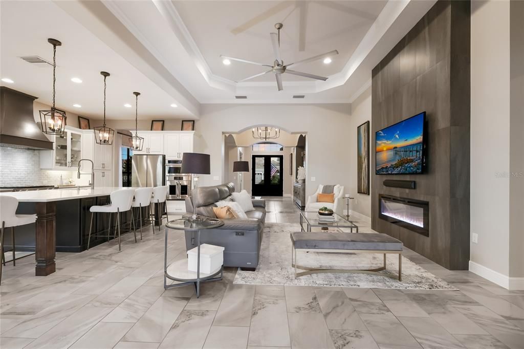 En Venta: $1,495,000 (3 camas, 2 baños, 2551 Pies cuadrados)