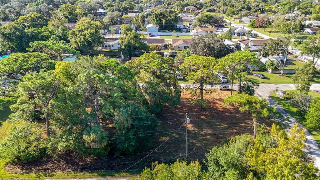 待售: $34,900 (0.17 acres)