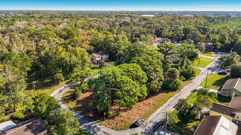 待售: $34,900 (0.17 acres)