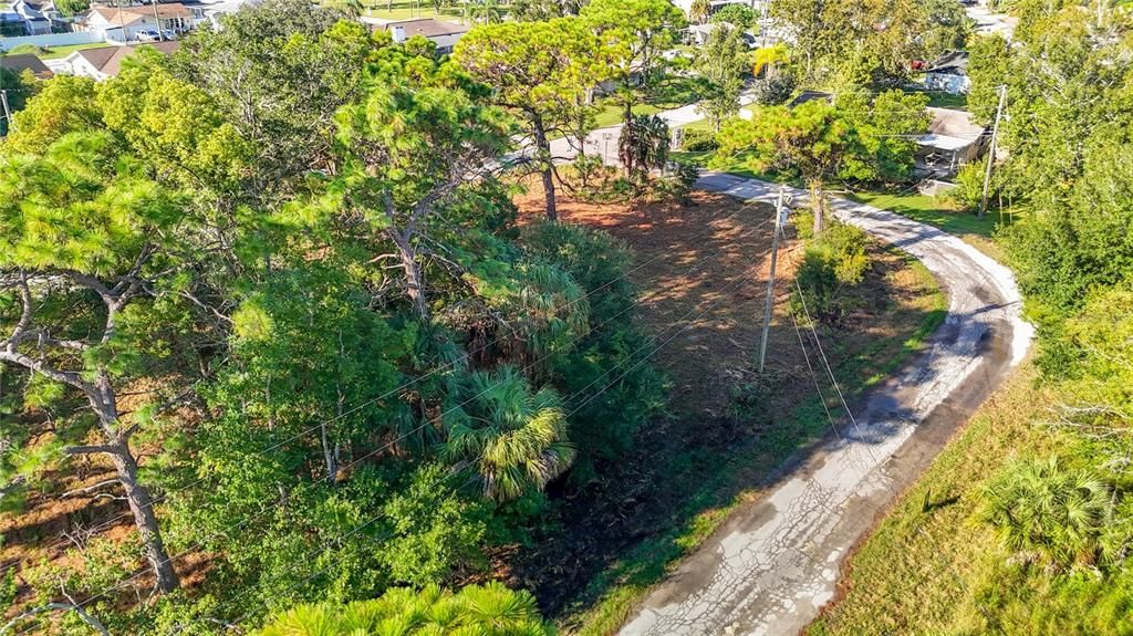 待售: $34,900 (0.17 acres)