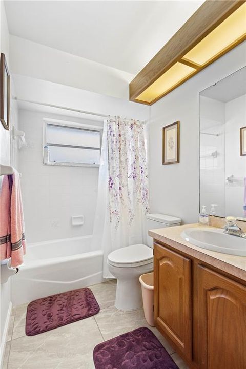 For Rent: $3,000 (3 beds, 2 baths, 1512 Square Feet)