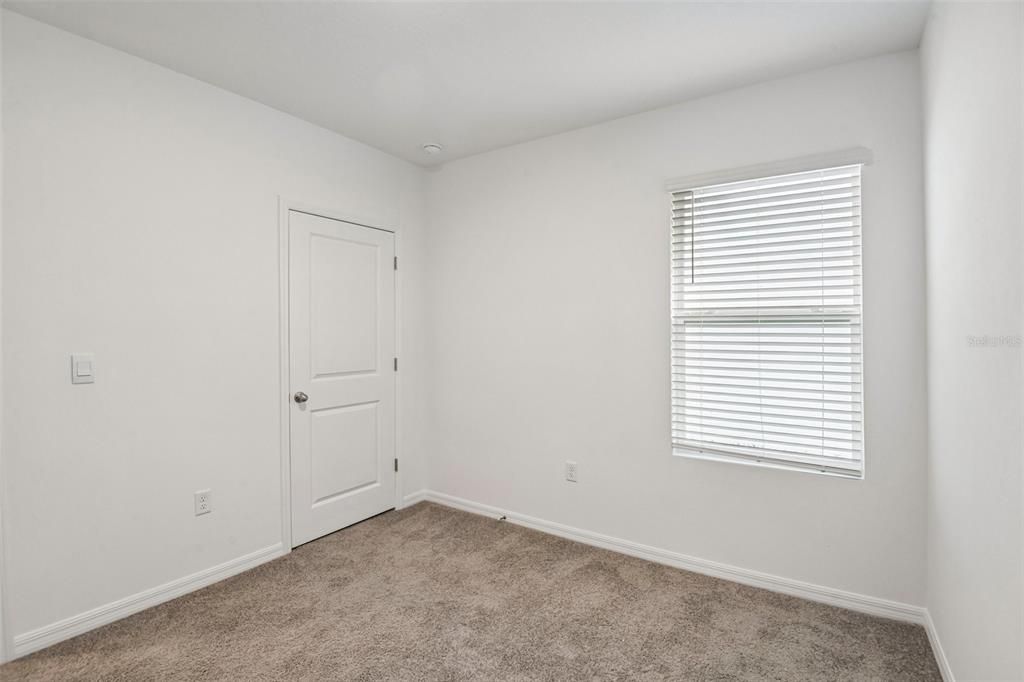 For Sale: $299,900 (3 beds, 2 baths, 1516 Square Feet)