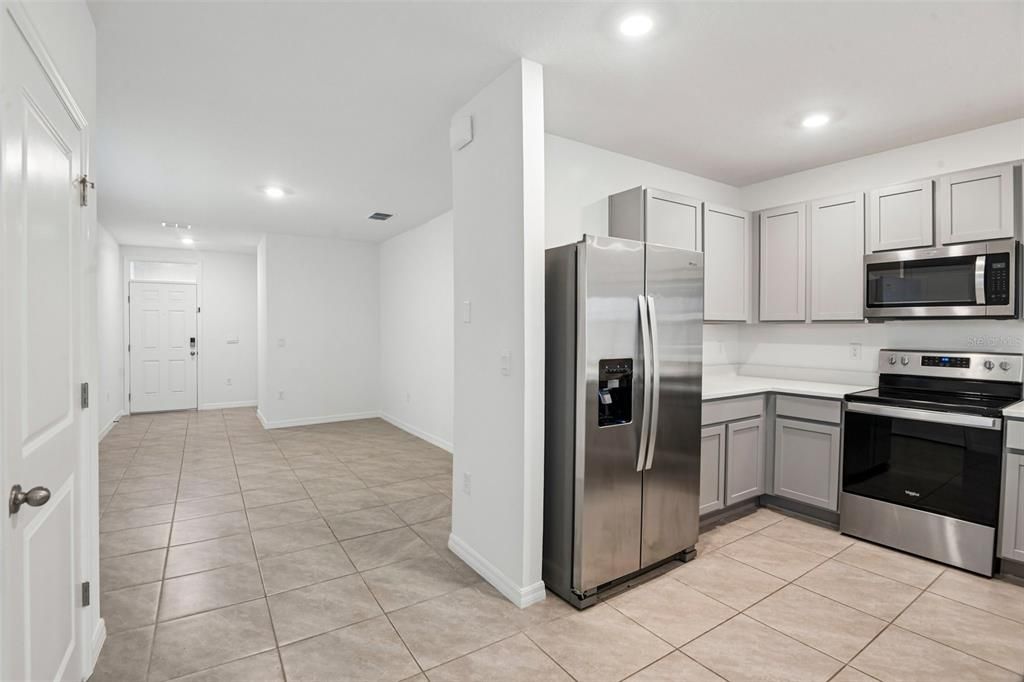 For Sale: $299,900 (3 beds, 2 baths, 1516 Square Feet)