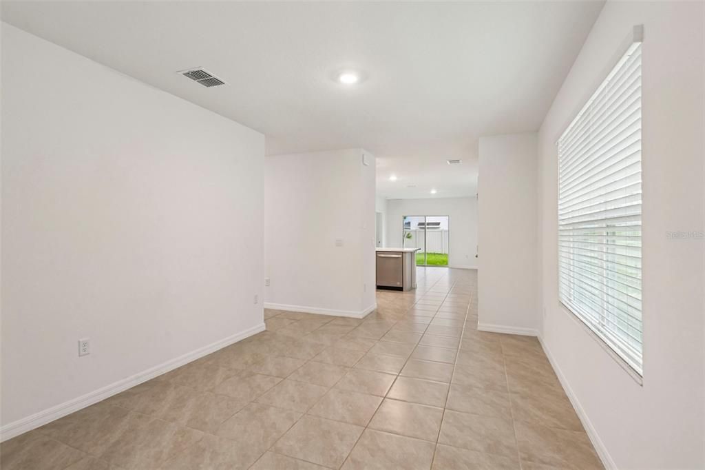 For Sale: $299,900 (3 beds, 2 baths, 1516 Square Feet)