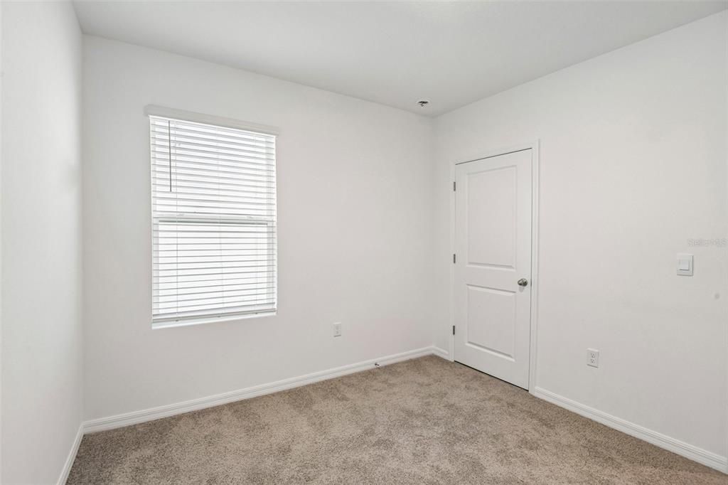 For Sale: $299,900 (3 beds, 2 baths, 1516 Square Feet)