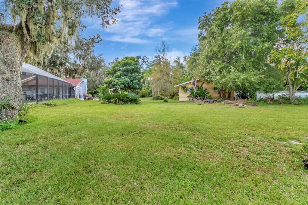 For Sale: $600,000 (4 beds, 2 baths, 2676 Square Feet)