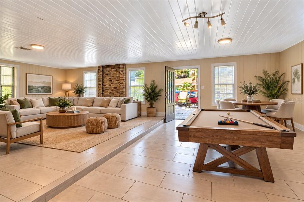 For Sale: $600,000 (4 beds, 2 baths, 2676 Square Feet)