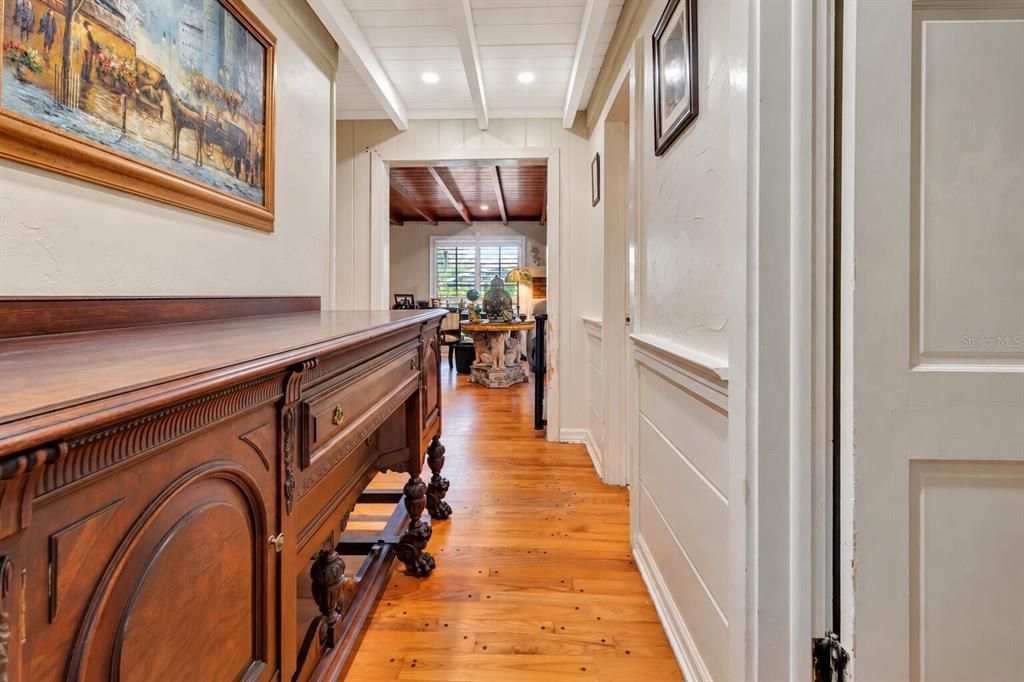 For Sale: $600,000 (4 beds, 2 baths, 2676 Square Feet)