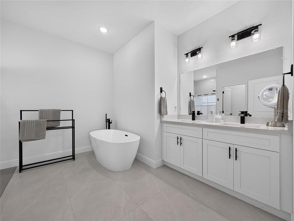 В аренду: $2,150 (4 спален, 2 ванн, 1850 Квадратных фут)