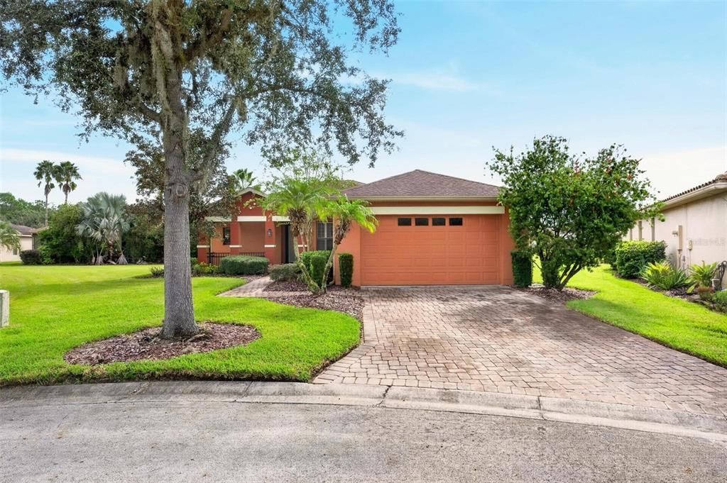 For Sale: $299,990 (2 beds, 2 baths, 1548 Square Feet)