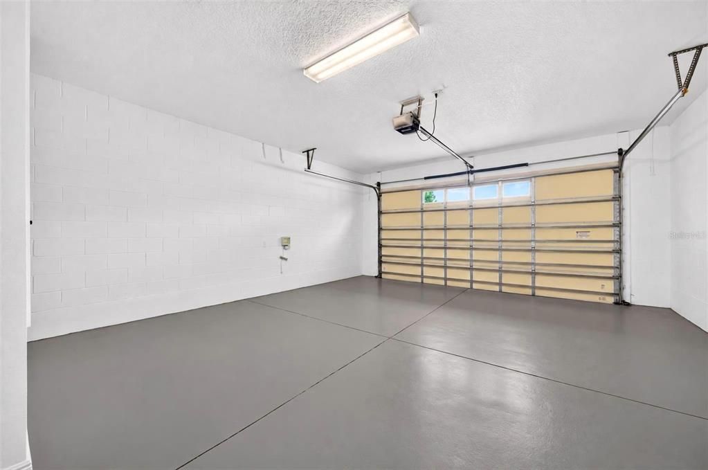 For Sale: $299,990 (2 beds, 2 baths, 1548 Square Feet)