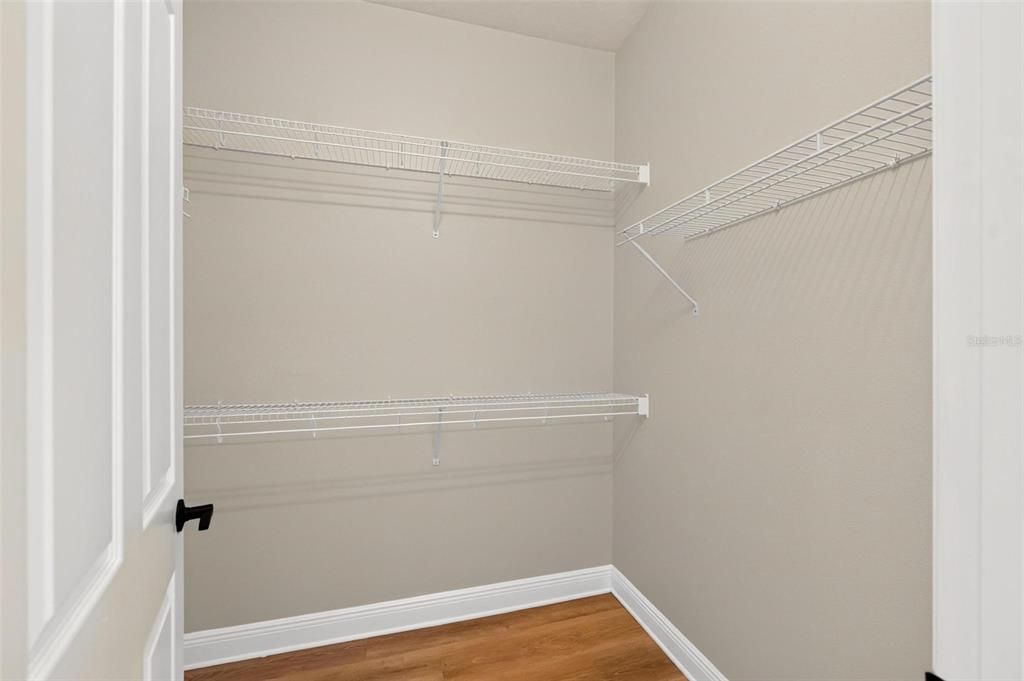 For Sale: $299,990 (2 beds, 2 baths, 1548 Square Feet)