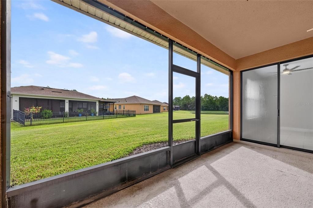 For Sale: $299,990 (2 beds, 2 baths, 1548 Square Feet)
