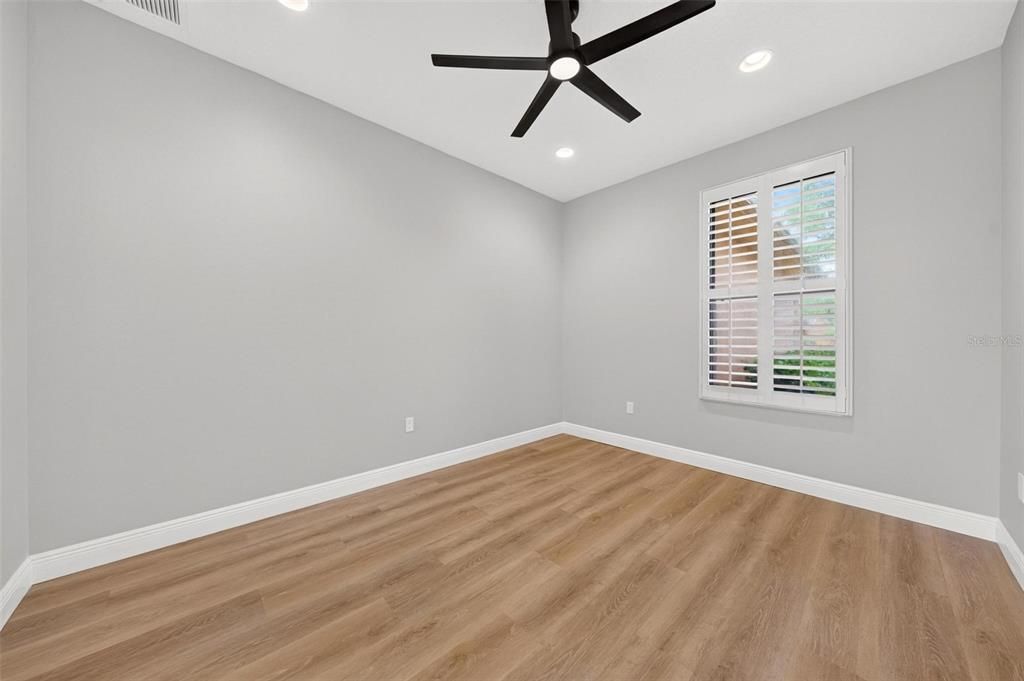 For Sale: $299,990 (2 beds, 2 baths, 1548 Square Feet)