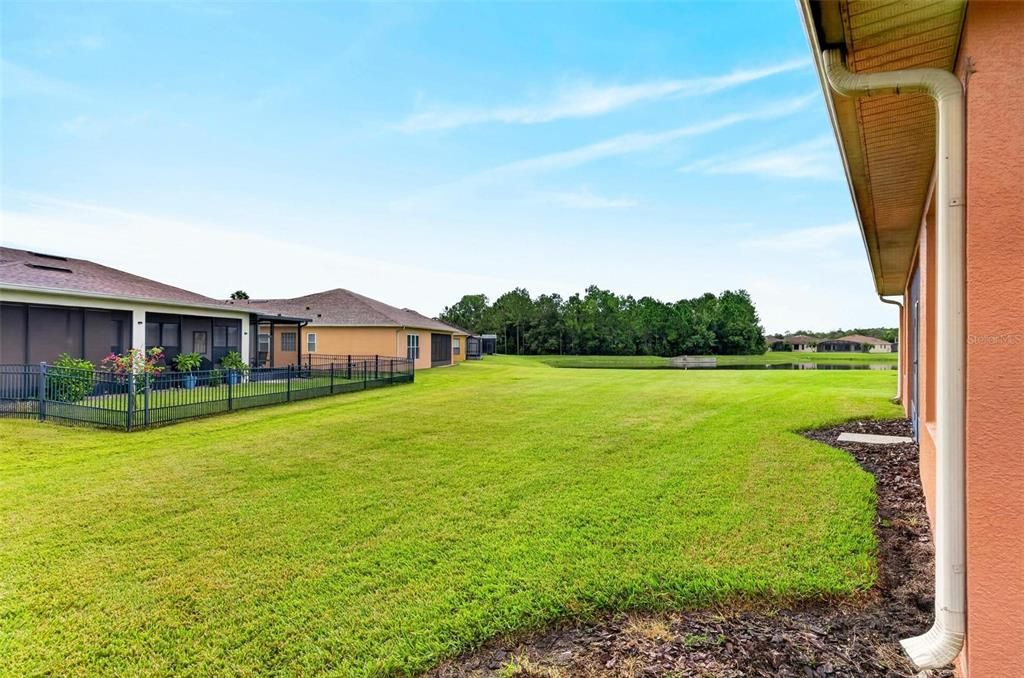 For Sale: $299,990 (2 beds, 2 baths, 1548 Square Feet)