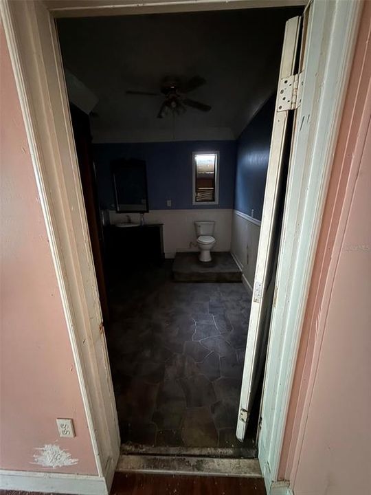 For Sale: $169,000 (4 beds, 2 baths, 1388 Square Feet)