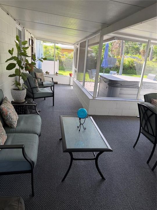 For Sale: $329,900 (3 beds, 1 baths, 1025 Square Feet)