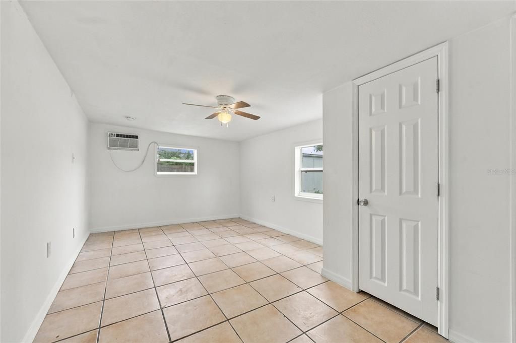 En Venta: $349,900 (3 camas, 2 baños, 1365 Pies cuadrados)