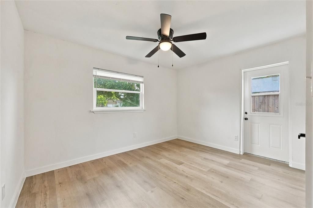 En Venta: $349,900 (3 camas, 2 baños, 1365 Pies cuadrados)