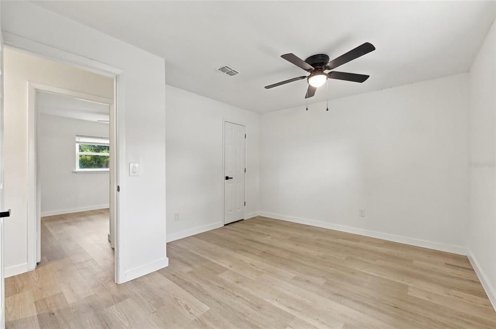 En Venta: $349,900 (3 camas, 2 baños, 1365 Pies cuadrados)