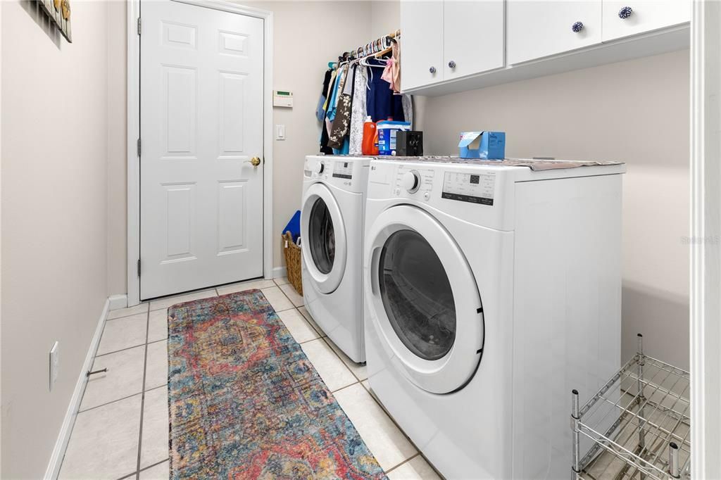 En Venta: $850,000 (4 camas, 3 baños, 2581 Pies cuadrados)