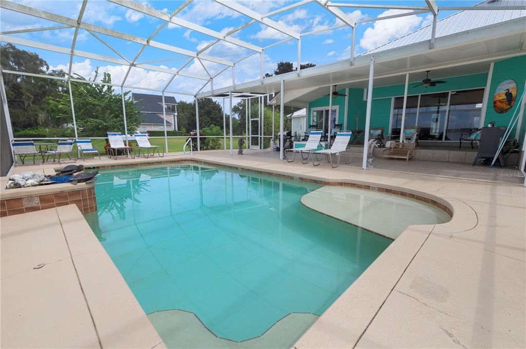 En Venta: $850,000 (4 camas, 3 baños, 2581 Pies cuadrados)