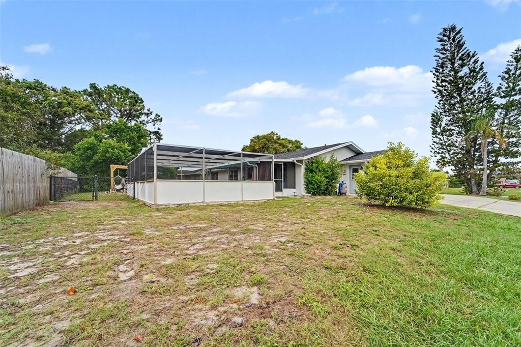 En Venta: $325,000 (3 camas, 2 baños, 1308 Pies cuadrados)