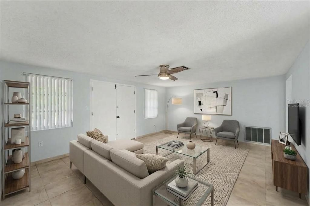 En Venta: $325,000 (3 camas, 2 baños, 1308 Pies cuadrados)