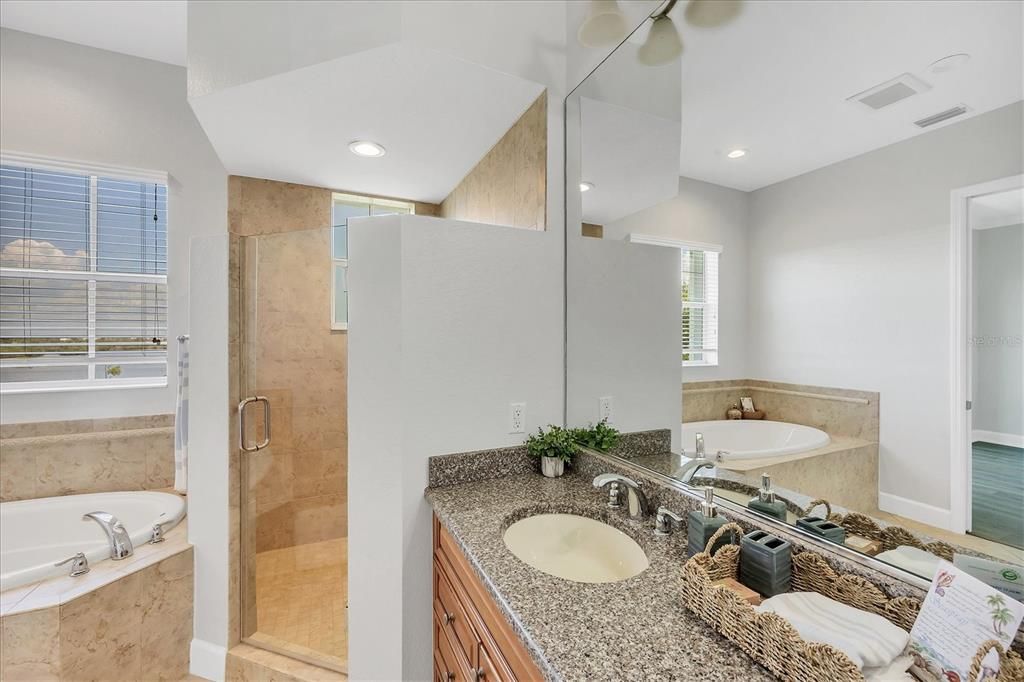 En Venta: $489,000 (4 camas, 3 baños, 2296 Pies cuadrados)