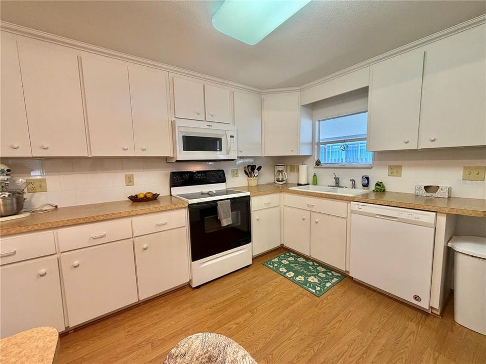 En Venta: $145,000 (2 camas, 2 baños, 1332 Pies cuadrados)
