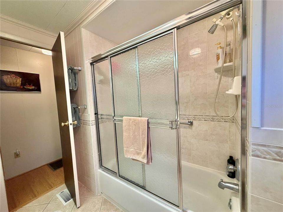 En Venta: $145,000 (2 camas, 2 baños, 1332 Pies cuadrados)