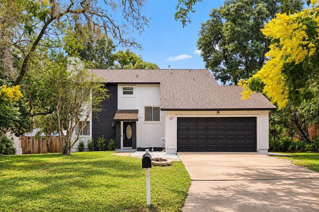 En Venta: $485,000 (5 camas, 3 baños, 1986 Pies cuadrados)