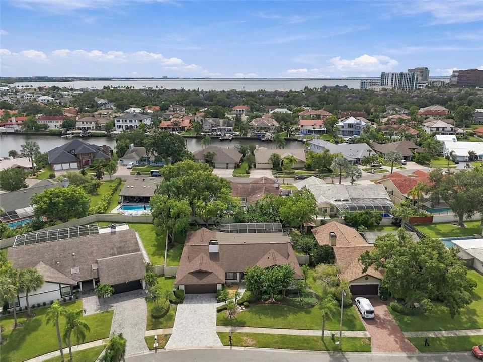 На продажу: $799,900 (4 спален, 2 ванн, 2779 Квадратных фут)