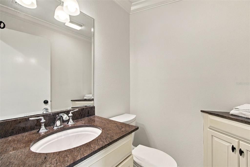 На продажу: $799,900 (4 спален, 2 ванн, 2779 Квадратных фут)