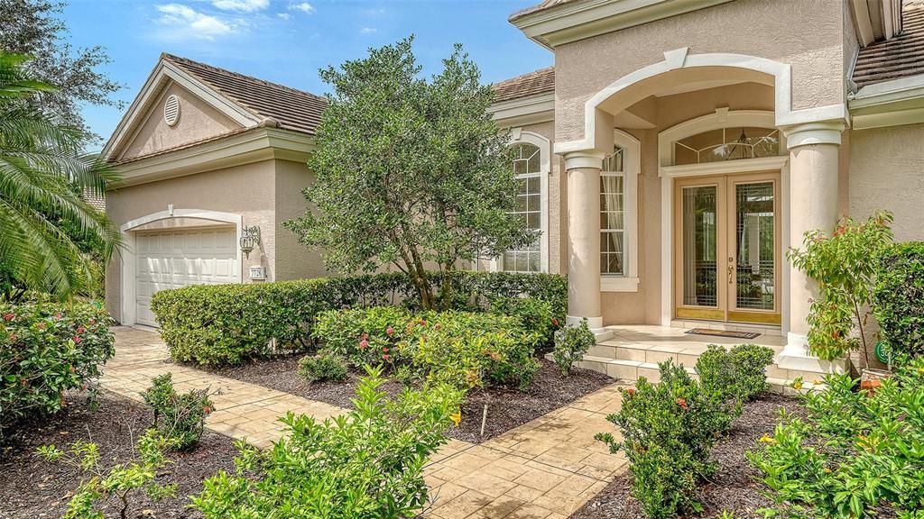 For Sale: $1,100,000 (3 beds, 3 baths, 3094 Square Feet)