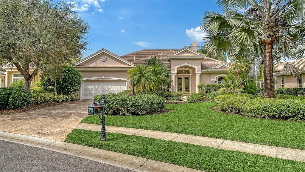For Sale: $1,100,000 (3 beds, 3 baths, 3094 Square Feet)