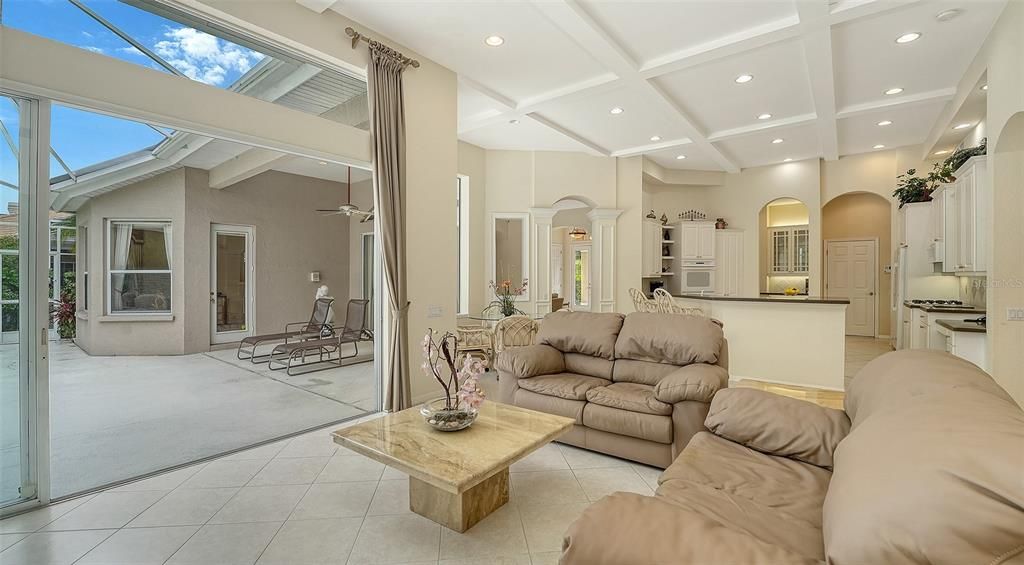 For Sale: $1,100,000 (3 beds, 3 baths, 3094 Square Feet)