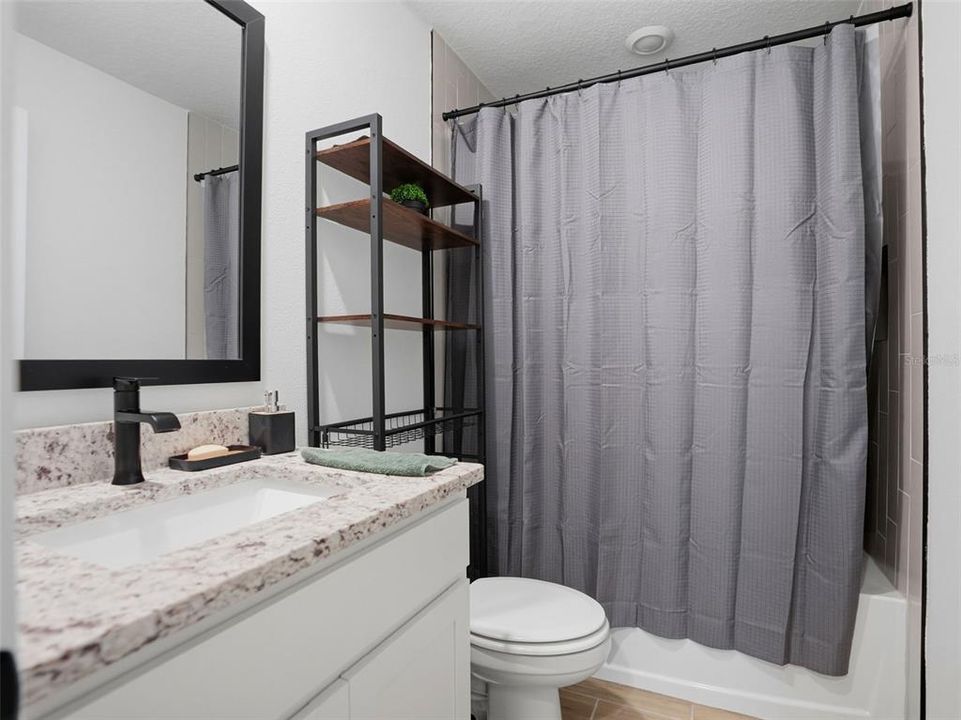 En Venta: $290,000 (2 camas, 2 baños, 1032 Pies cuadrados)