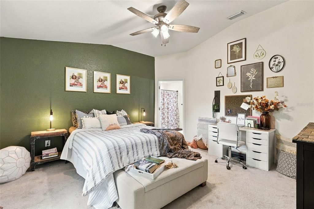 For Sale: $349,888 (3 beds, 2 baths, 2040 Square Feet)