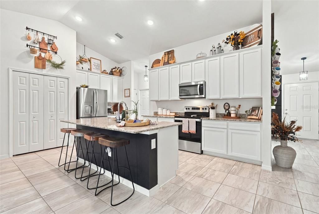 For Sale: $349,888 (3 beds, 2 baths, 2040 Square Feet)
