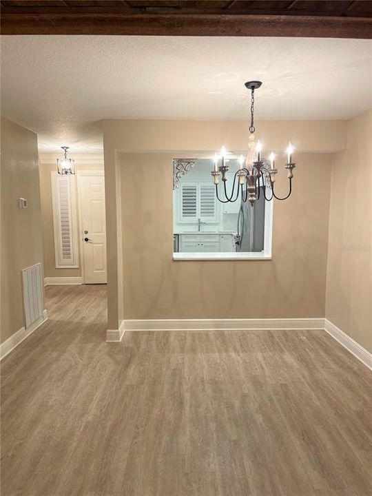 В аренду: $2,295 (2 спален, 2 ванн, 1325 Квадратных фут)
