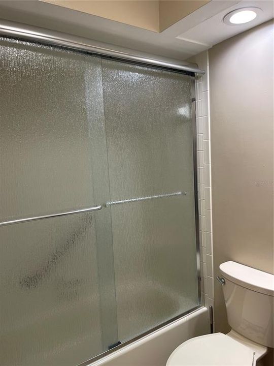 В аренду: $2,295 (2 спален, 2 ванн, 1325 Квадратных фут)