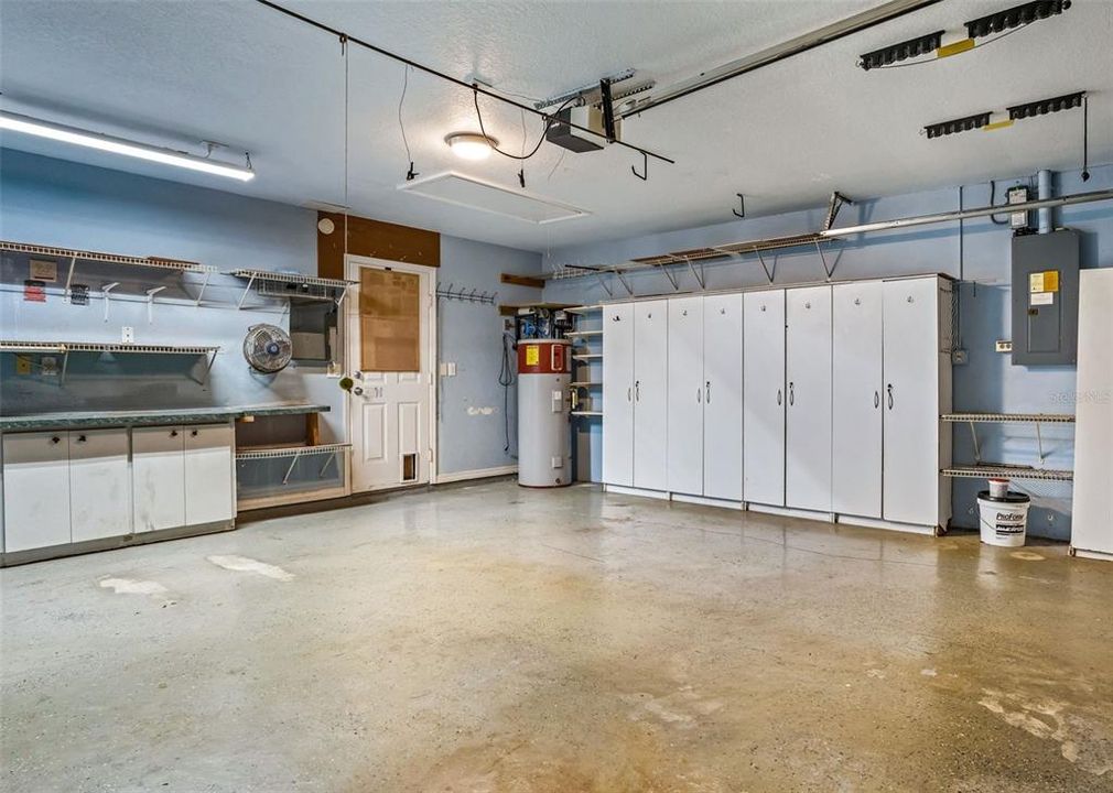 На продажу: $323,900 (2 спален, 3 ванн, 1952 Квадратных фут)