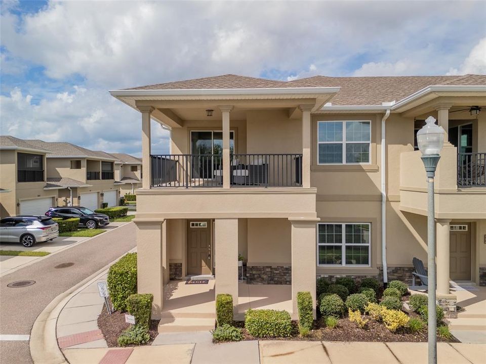 For Sale: $425,000 (4 beds, 3 baths, 2402 Square Feet)
