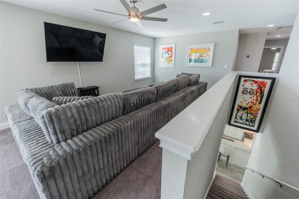 For Sale: $425,000 (4 beds, 3 baths, 2402 Square Feet)