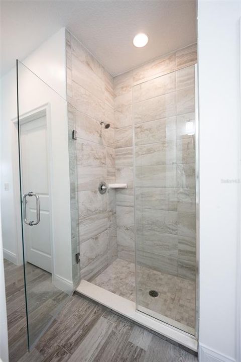 For Sale: $425,000 (4 beds, 3 baths, 2402 Square Feet)