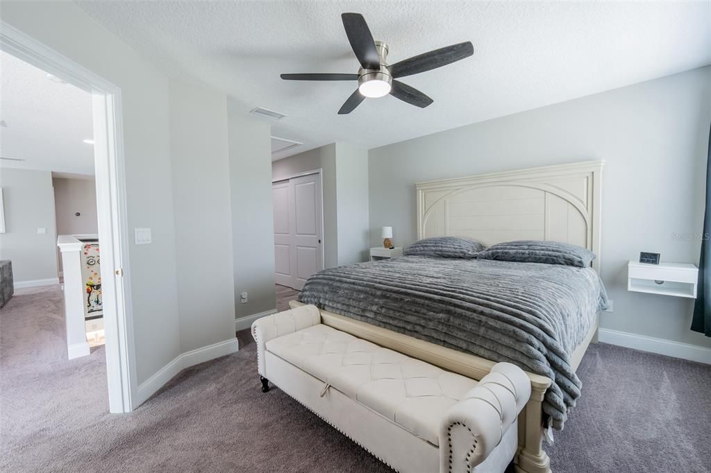 For Sale: $425,000 (4 beds, 3 baths, 2402 Square Feet)
