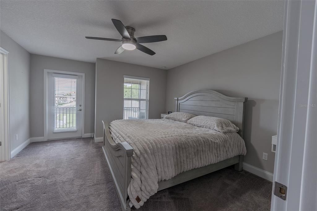For Sale: $425,000 (4 beds, 3 baths, 2402 Square Feet)