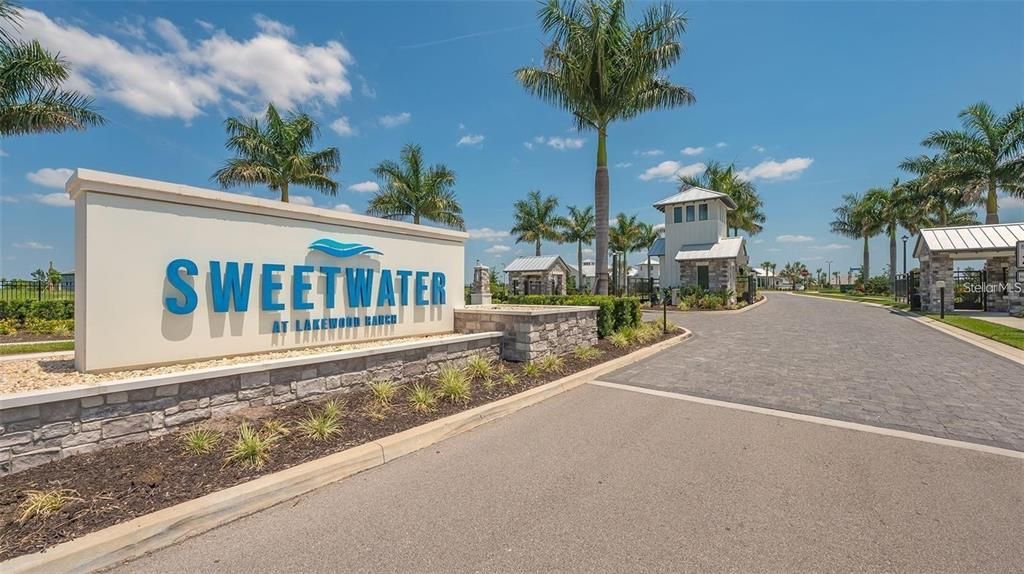 Active With Contract: $3,250 (3 beds, 2 baths, 1900 Square Feet)